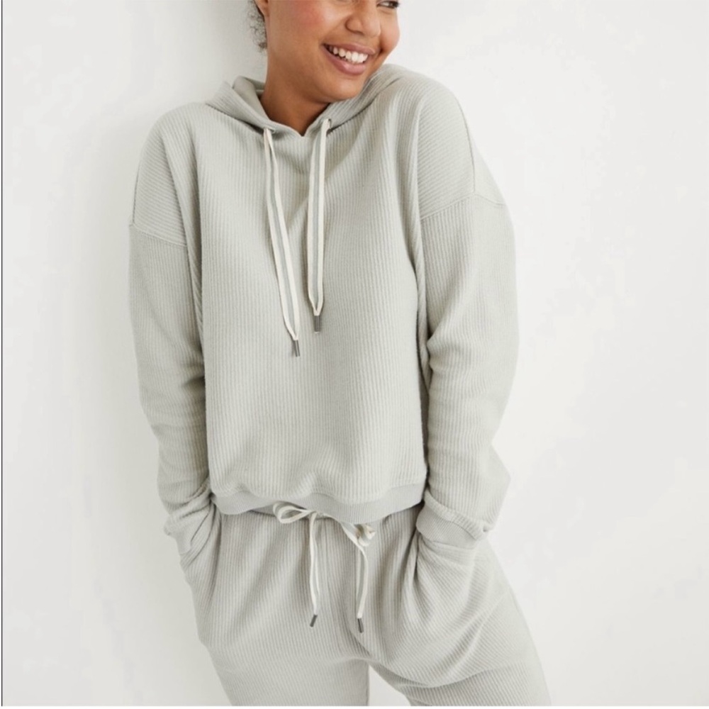 aerie Light Sage Ribbed Hoodie - Soft Green